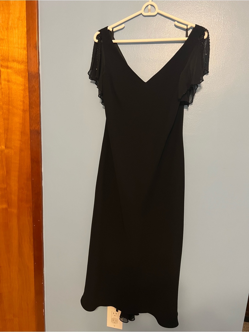 Jones New York Black Midi V-Neck Dress with Sheer Flutter Sleeves